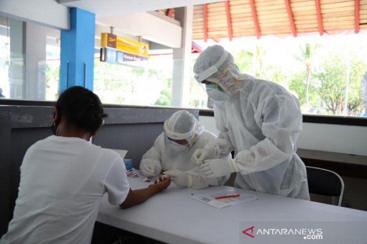 Bandara I Gusti Ngurah Rai layani 'rapid test'