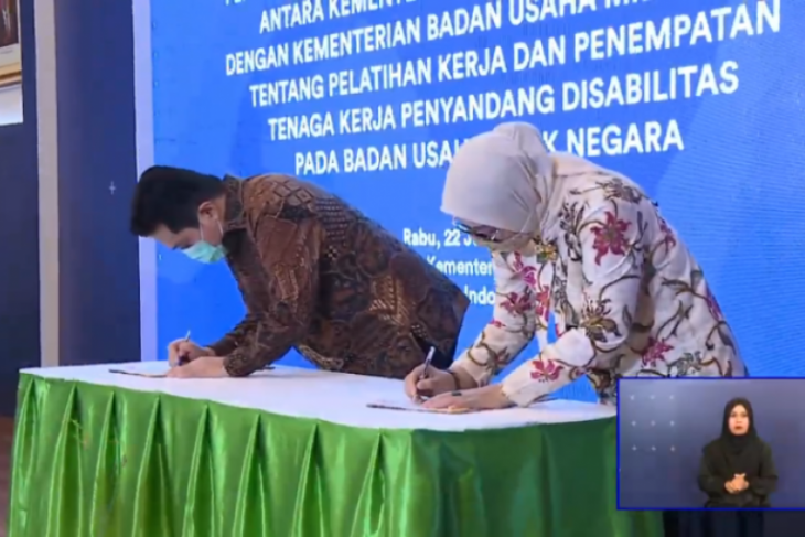 Erick - Menaker teken MoU penempatan pekerja disabilitas di BUMN