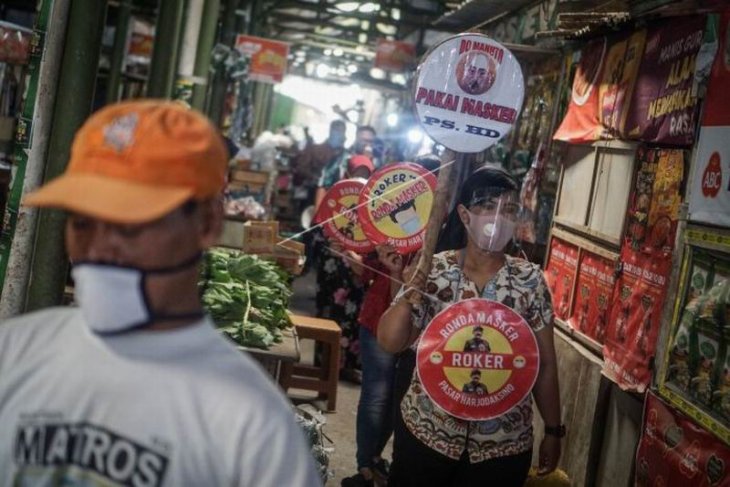 Himbauan untuk mengenakan masker di pasar