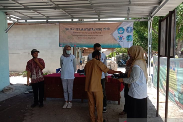 Mahasiswa UBB edukasi warga tentang adaptasi kebiasaan baru