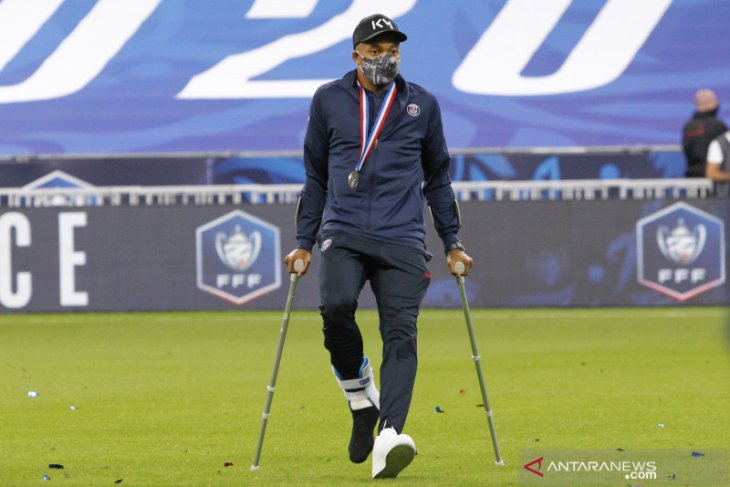 Kylian Mbappe cedera parah saat tampil di final Piala Prancis