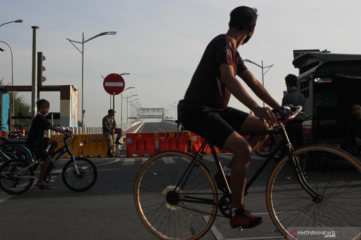 Jembatan Suroboyo ditutup