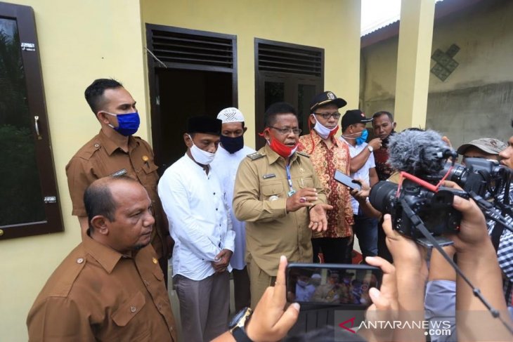 Amin-Zainal programkan semua warga kota tinggal di rumah layak huni
