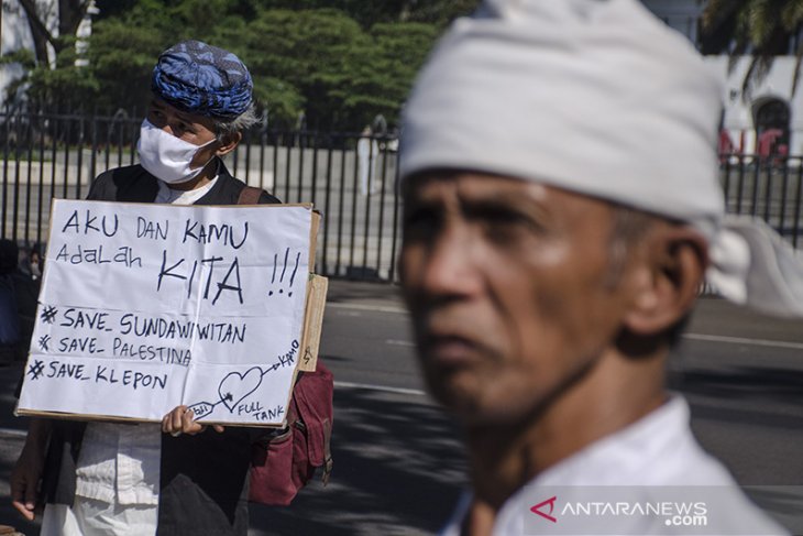 Aksi dukung Sunda Wiwitan Cigugur 