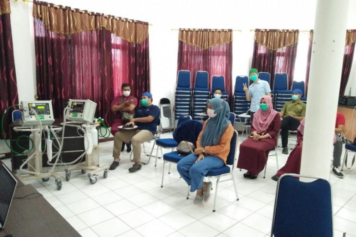 Adaro Group provides training on the use of ventilator for nine hospitals