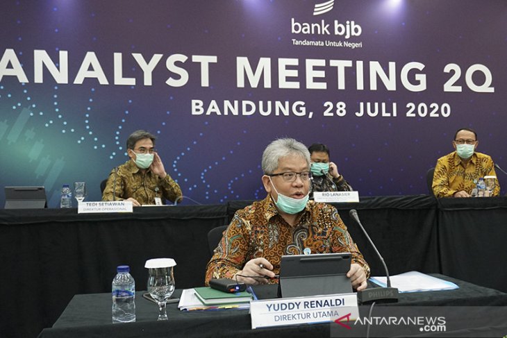 Analyst Meeting Triwulan II  Bank BJB