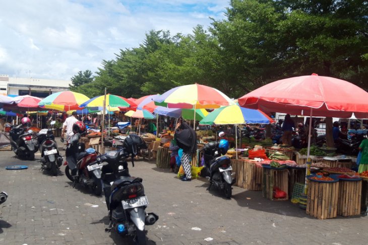 Disperidagkop jumlah pedagang di pasar Bobong meningkat