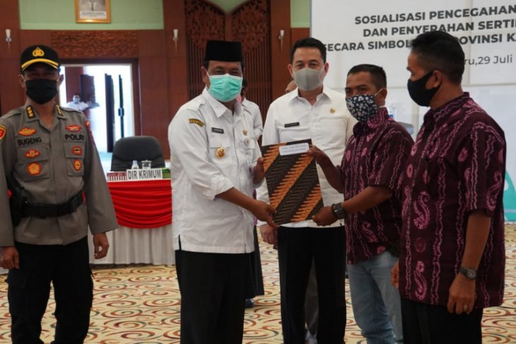 Governor supports efforts to prevent land mafia in S Kalimantan