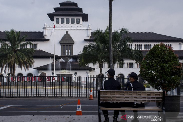 Gedung Sate ditutup akibat COVID-19