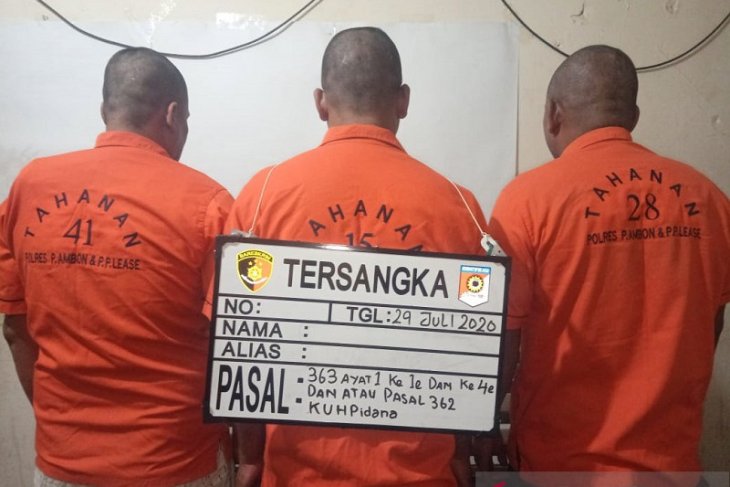 Tiga orang pencuri hewan kurban dibekuk polisi