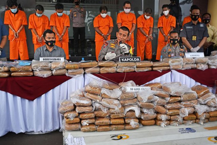 Penyelundupan 159 kg ganja dari Aceh