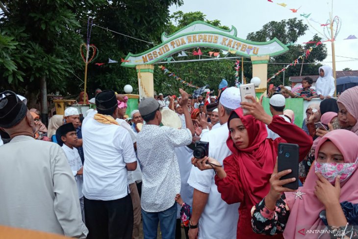 Warga Kaitetu tetap gelar pawai hadrat semarakkan Idul Adha