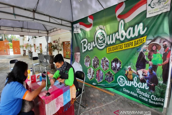 Bekurban dari rumah sikapi pandemi COVID-19