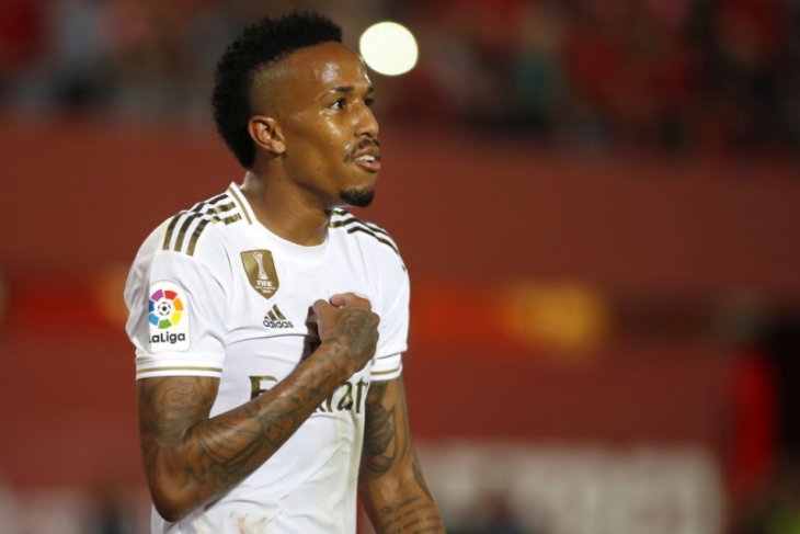 Eder Militao siap isi tempat Sergio Ramos