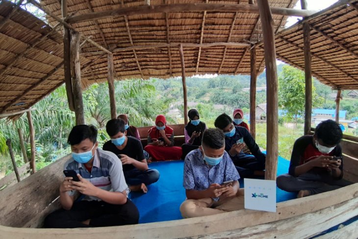 XL Axiata bantu akses internet bagi pelajar di pedesaan