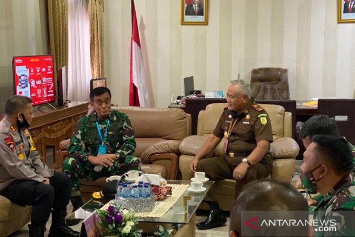 Kapolda - Kajati intensifkan penegakan hukum di Maluku