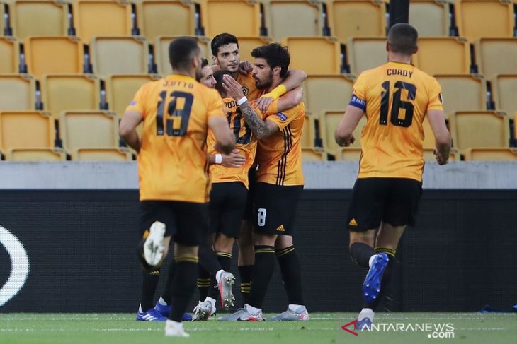 Penalti Raul Jimenez antar Wolverhampton lewati Olympiakos