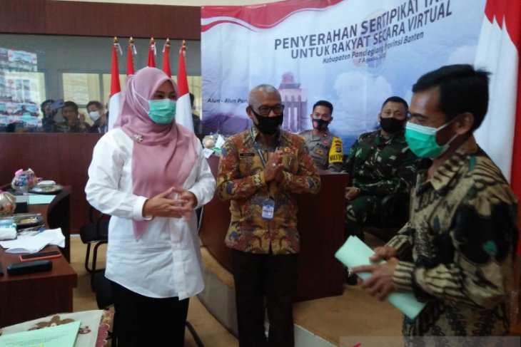 BPN Pandeglang serahkan 3 ribu sertifikat tanah