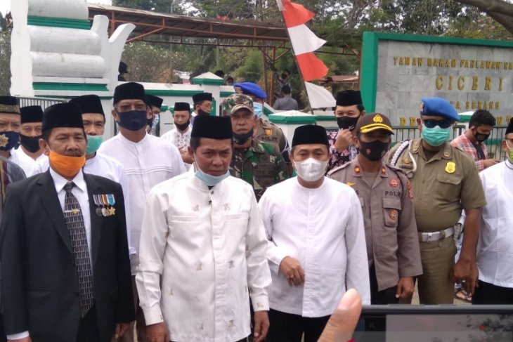 HUT Kota Serang, Walikota dan Kapolsek Cipocok Jaya ziarah di TMP
