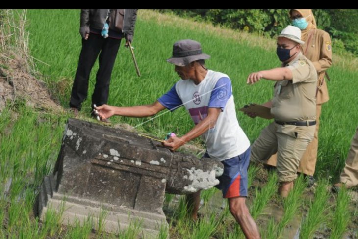 Benda cagar budaya terkena proyek jalan tol