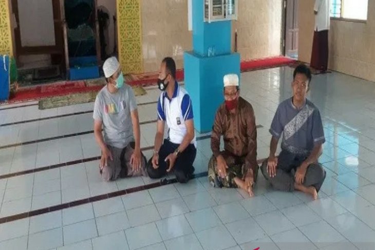 Ingatkan protokol kesehatan pengurus masjid