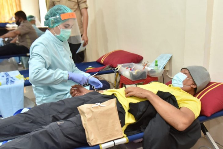 Pramuka gelar donor darah atasi kekurangan stok darah