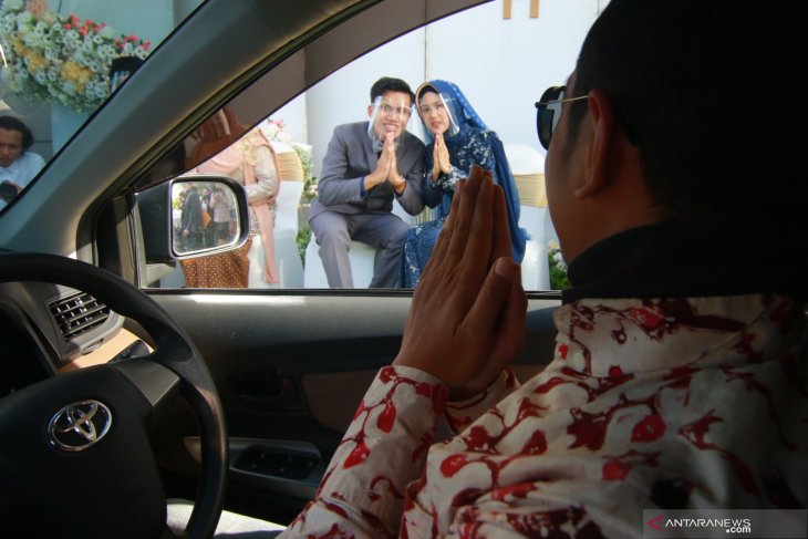 Resepsi Pernikahan Drive Thru di Banyuwangi