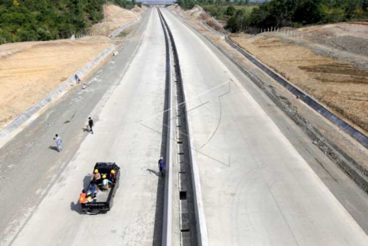 Semen Padang - Adhi Karya bangun tol Trans Sumatera Sigli-Banda Aceh