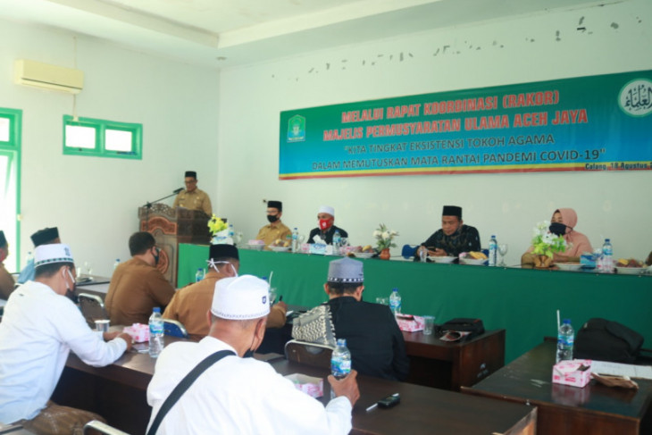 Buka Rakor MPU Aceh Jaya, ini harapan Bupati kepada Ulama
