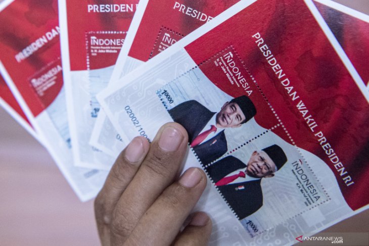 Kemarin empat seri prangko terbaru hingga viral