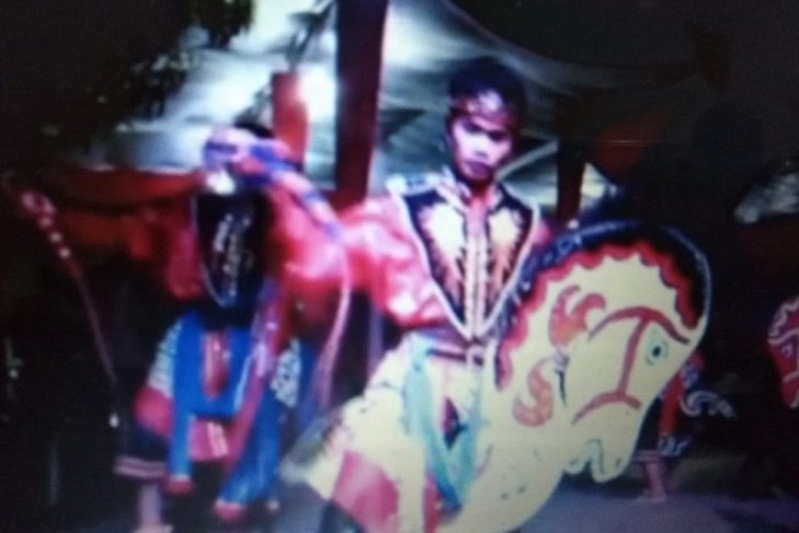 Sanggar seni kuda lumping perkuat pelestarian seni budaya di Merangin