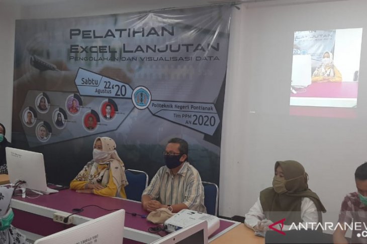 Dosen Administrasi Bisnis Polnep implementasikan Tri Dharma