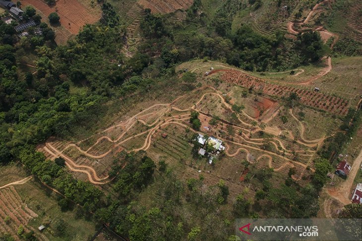 Pengembangan trek sepeda Kanhay 