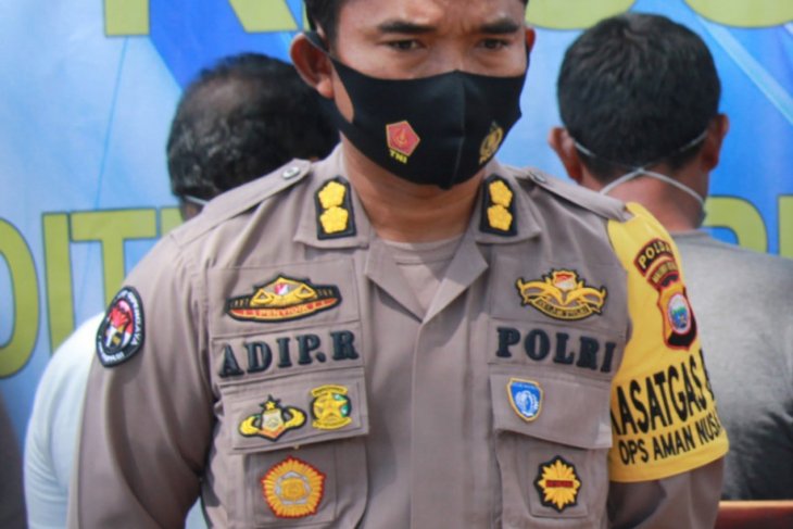Polda Budayakan gunakan masker cegah penularan COVID-19 di Malut