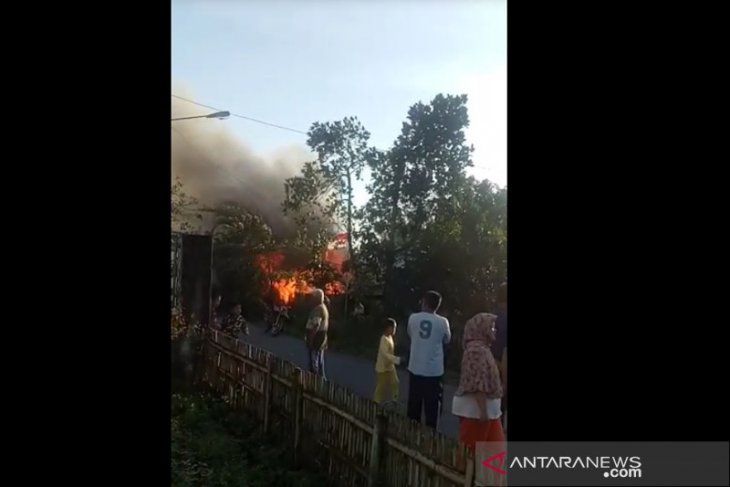 Balita umur 2 tahun di Rejang Lebong tewas terbakar