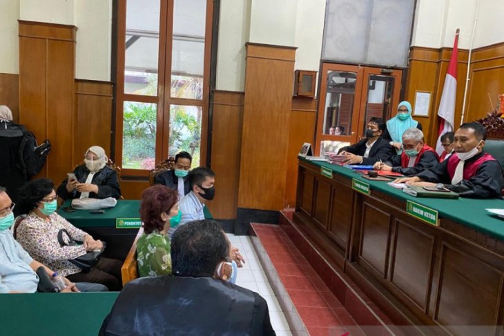 Empat terdakwa penggelapan saham Zangrandi divonis percobaan