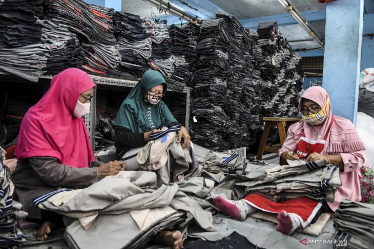 Hope wage subsidy increases people's purchasing power: Jokowi