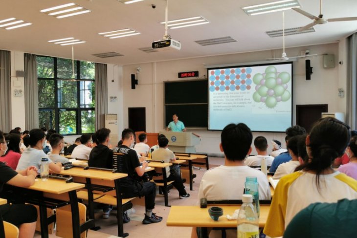 KBRI Beijing bantu mencarikan penerbangan untuk pelajar Indonesia