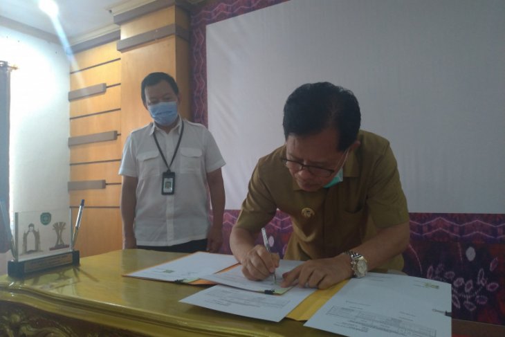 Kementerian PUPR serahkan aset milik negara Ke Pemkab Tapin