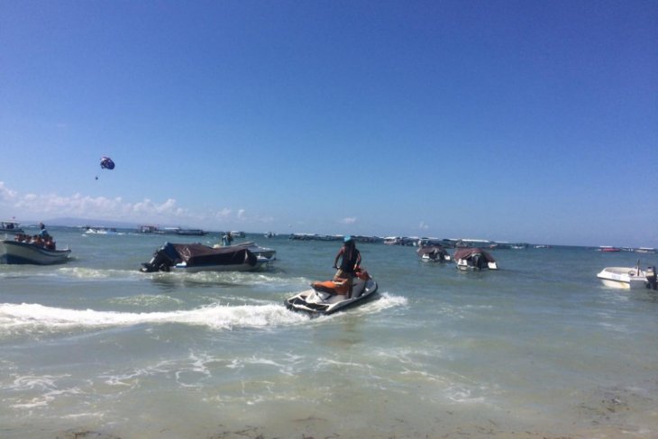 Domestic tourists start trickling into Bali's Tanjung Benoa