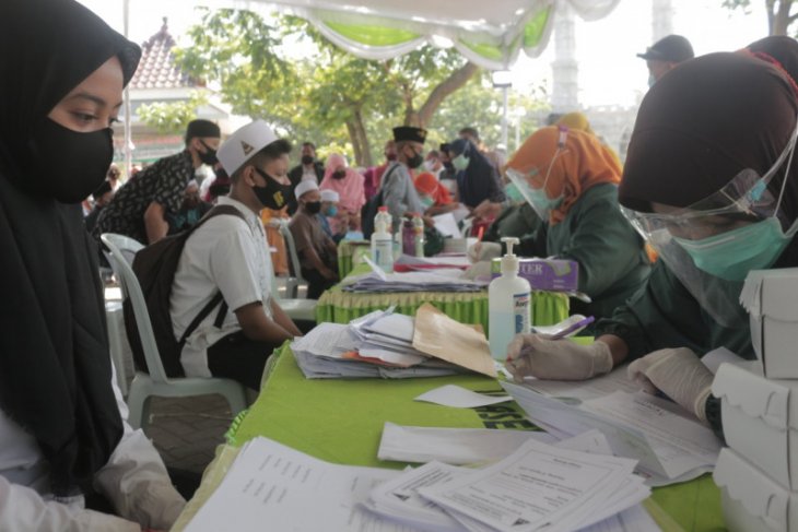 Ribuan santri baru Ponpes Tebuireng Jombang wajib