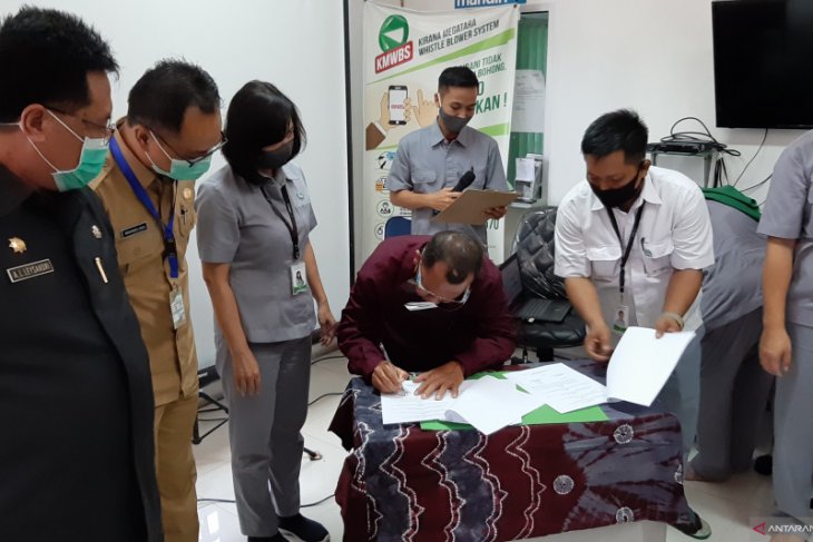 Kemitraan petani dan pabrik wujud perbaikan tata niaga karet di Kalbar