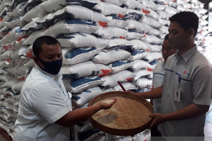 147.118 KPM-PKH di Kediri terima bansos beras