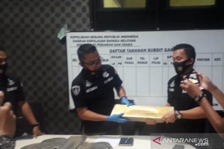Ditpolairud Babel gagalkan pengiriman puluhan balok timah