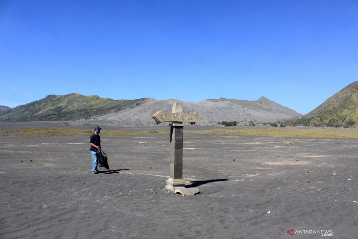 Gerakan BISA Kemenparekraf di Gunung Bromo