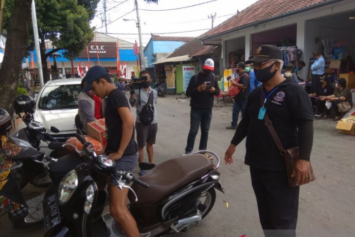Satpol PP Denpasar sidak masyarakat tanpa masker