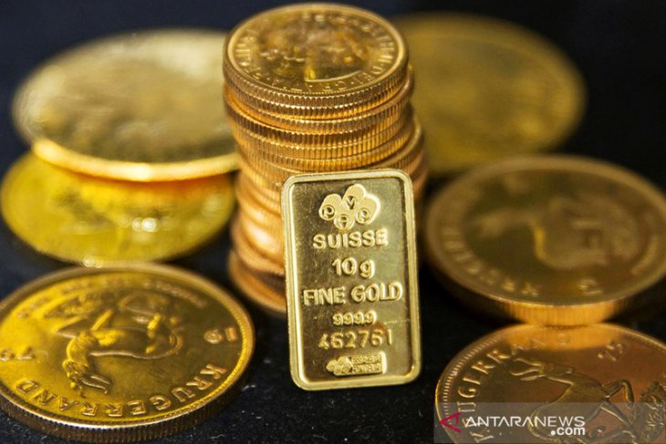 Harga emas berjangka menguat