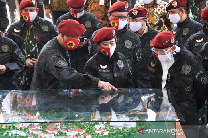 Wakil Ketua MPR pertanyakan keberadaan