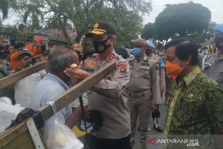 Wagub Babel marah temukan rombongan ASN di dalam mobil dinas tidak bermasker