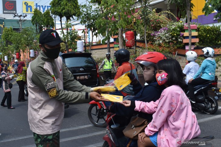 Kampanye Penggunaan Masker di Madiun